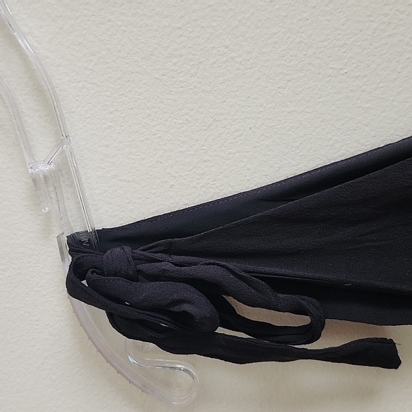 Express Black Sleeveless Top Tie Shoulders Deep V Flowy Summer Blouse - Picture 4 of 7